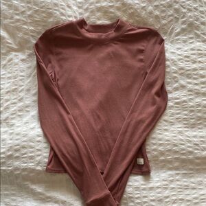 Vuori Mauve Mudra Fitted Long Sleeve Top